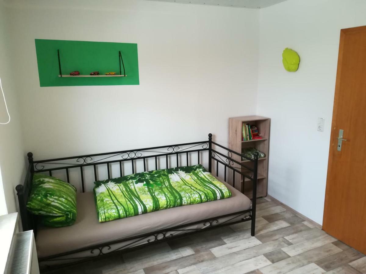 Ferienwohnung Am Reinhardswald - Eichenlaub - Mit Sauna Trendelburg Esterno foto